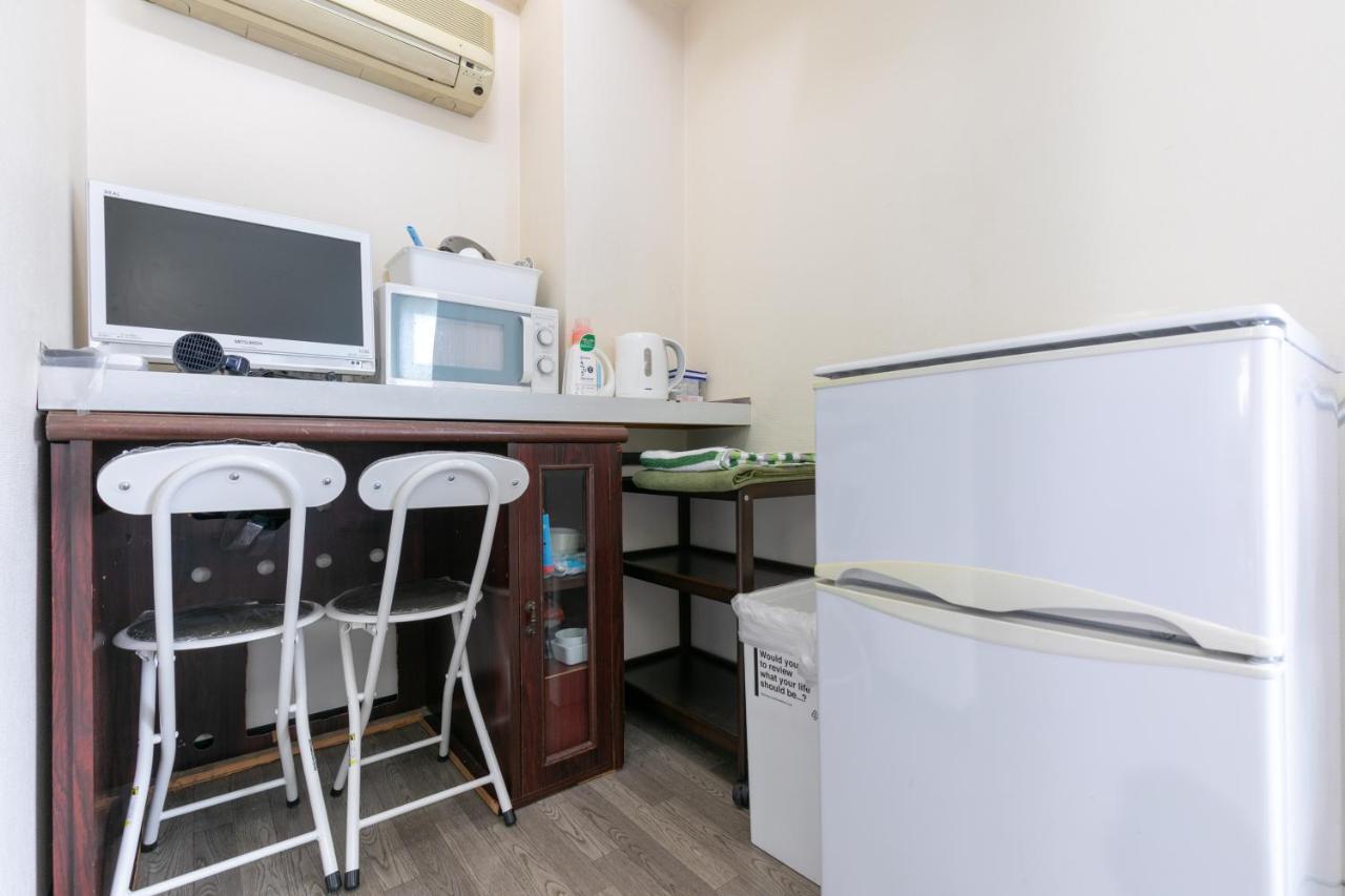Miki Hall Akabane * Tokio